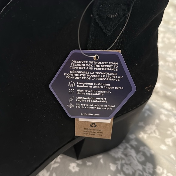 Toms Black Women’s Suede Ankle Booties SOLD OUT with Heel Support CUTE size 9 - Picture 3 of 17